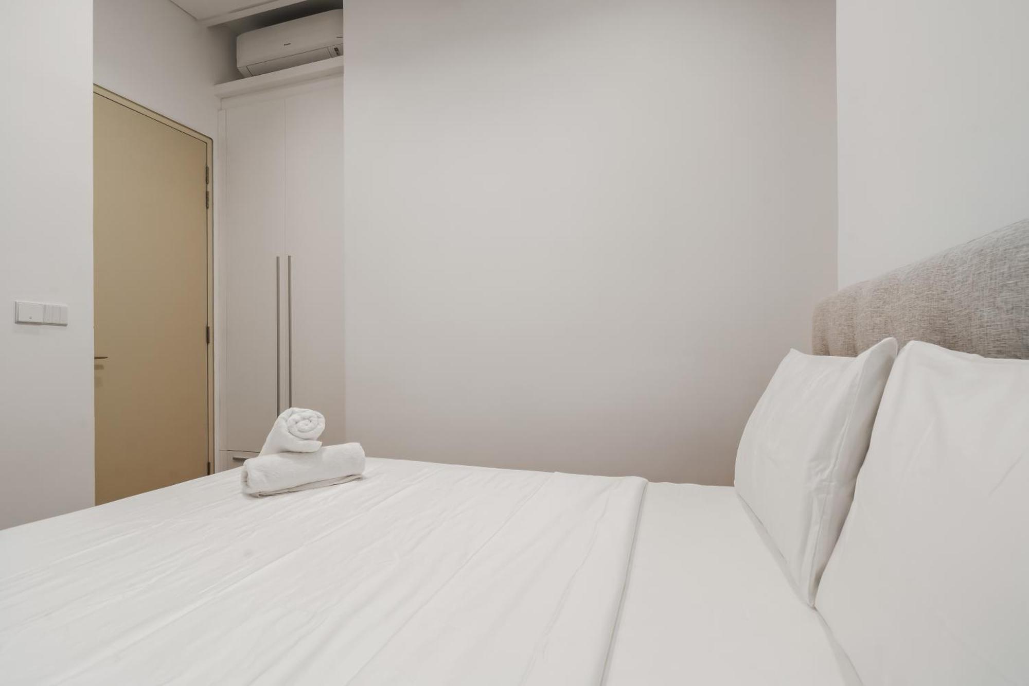 Pangsapuri Twin Tower View 2br With Balcony Next To Lalaport Bbcc Shopping Mall 3-mins To Lrt Station Kuala Lumpur